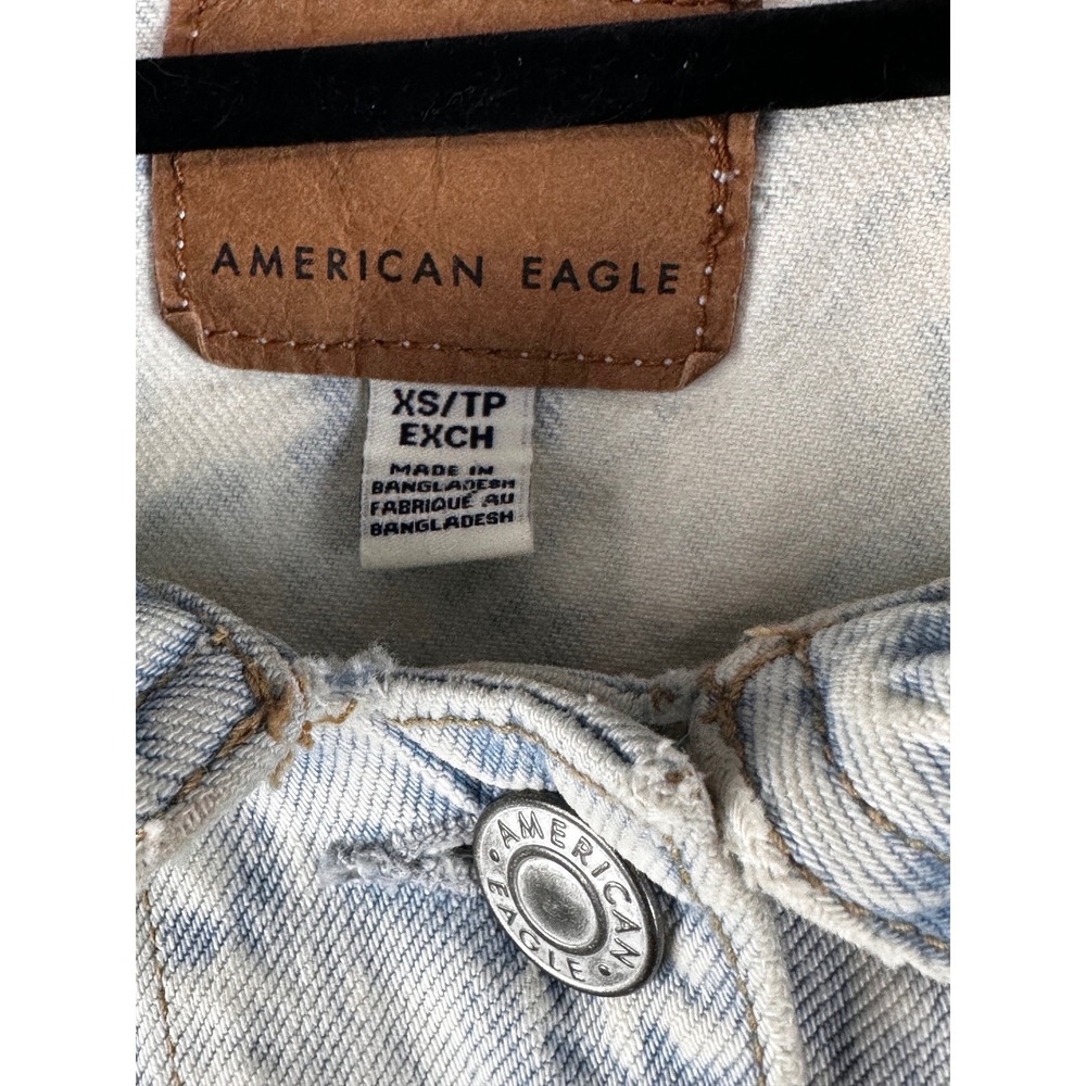 American Eagle Women's XL Distressed Washed Jean‎ Jacket Cropped size XS - Picture 4 of 6